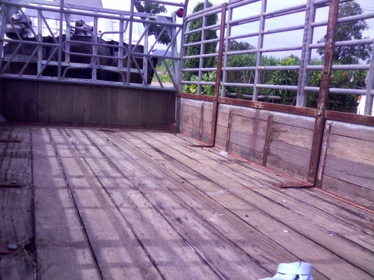 6ล้อHINO FB4J ยาว 5 ม. รถยังใหม่ๆ ไม่มีที่ติ