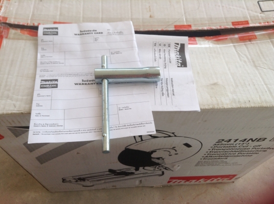 ขายไฟเบอร์ตัดเหล็ก 14" ยี่ห้อมากีต้า รุ่น 2414NB