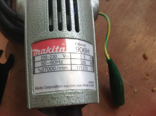 ขายเจียร์คอยาวยี่ห้อ มากีต้า รุ่น 906H