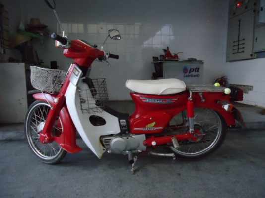 ขาย HONDA นันธิดา สภาพดี พร้อมเล่ม สวยตามรูป เครื่องแน่นไม่มีเยิ้ม 12000