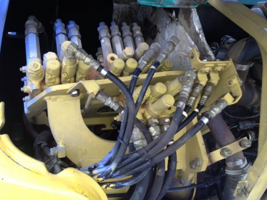 ขาย PC25-1E สภาพสวยพร้อมใช้ นำเข้าจากญี่ปุ่น ติดต่อ อำพล 090-9694506/080-3031241 ขาย PC25-1E สภาพสวยพร้อมใช้ นำเข้าจากญี่ปุ่น ติดต่อ อำพล 090-9694506/080-3031241