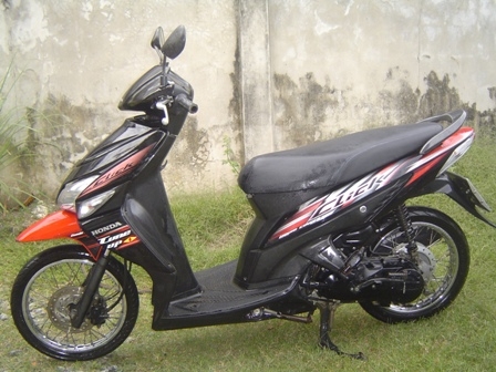 Honda Click สีแดงดำ เครื่องดี เดิม ทะเบียนชุดโอน เอกสารครบ Honda Click สีแดงดำ เครื่องดี เดิม ทะเบียนชุดโอน เอกสารครบ