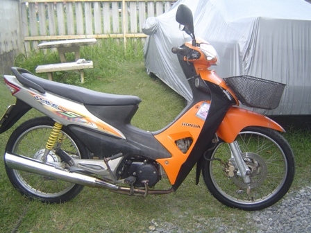 Honda Wave 100 Ubox กุญแจใหญ่ สีส้มดำ ทะเบียนชุดโอนครบ