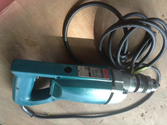 ขายสว่านไฟฟ้า 4 หุน ยี่ห้อมากีต้า รุ่น 6300NB ขายสว่านไฟฟ้า 4 หุน ยี่ห้อมากีต้า รุ่น 6300NB