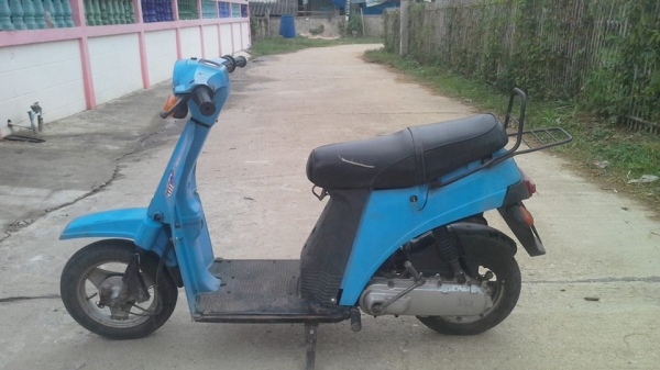 สกู๊ตเตอร์น้อยBAJAJ(บาจ๊าด)เมดอินอินเดียราคาถูกมาก6500บาท สกู๊ตเตอร์น้อยBAJAJ(บาจ๊าด)เมดอินอินเดียราคาถูกมาก6500บาท