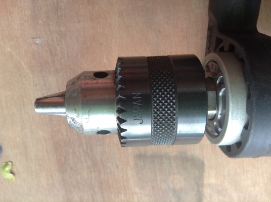 ขายสว่านกระแทก 4 หุน ยี่ห้อมากีต้า รุ่น HP2050