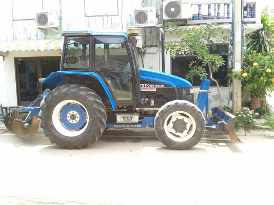 ขายรถไถ FORD New holland TS 110