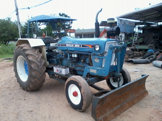 ขายไม่แพง ฟอร์ด 5500 เครื่อง77 T1 มีอุปกรณ์สองอย่าง CMT อย่างสวย โทร 087-2546421 บอยรับสาย คนโคราชบ้านเองจ้า