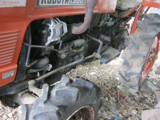 ขายคูโบต้า L2201 4X4    0840747874  ปานครับ