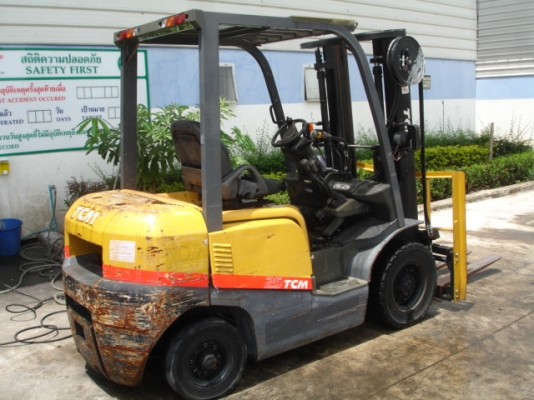 Forklift TCM ดีเซล 2.5 ตัน ปี 2008 ฟูลฟรี ไซด์ชิฟท์ นำเข้าจากญี่ปุ่น ไม่แพงครับ