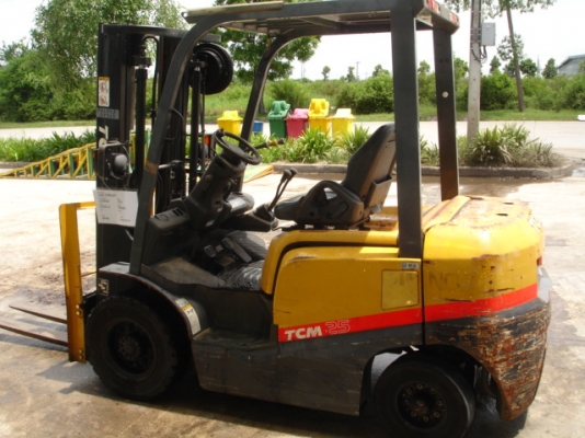 Forklift TCM ดีเซล 2.5 ตัน ปี 2008 ฟูลฟรี ไซด์ชิฟท์ นำเข้าจากญี่ปุ่น ไม่แพงครับ