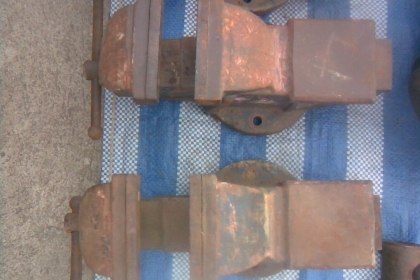 ปากกา 4 นิ้วงานเก่าขนาด 4 นิ้วสภาพพร้อมใช้ครับงานเก่าสวยๆครับเนื้อเหล็กดีครับ มีทั้งหมด 4 ตัวครับราคานี้คุ้มครับ ปากกา 4 นิ้วงานเก่าขนาด 4 นิ้วสภาพพร้อมใช้ครับงานเก่าสวยๆครับเนื้อเหล็กดีครับ มีทั้งหมด 4 ตัวครับราคานี้คุ้มครับ