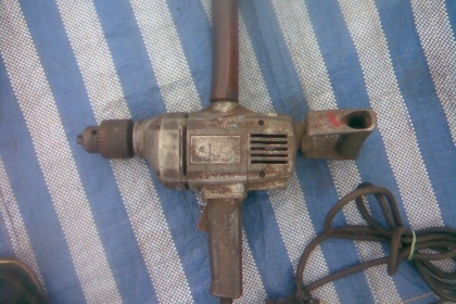 สว่านรอบช้า 8 หุนญี่ปุ่นแท้เป็นของญี่ปุ่นแท้ครับสภาพเดิมๆครับตัวใหญ่ครับขนาด  8  หุน  ไฟ  220 ครับ  เสียงนิ่มครับราคานี้คุ้มครับไม่ต้องเบิกใหม่ครับใช้ยาวครับรุ่นนี้