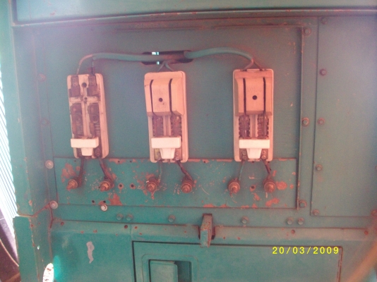 ขายเครื่องปั่นไฟ  40 kva    ราคา 220,000  บาท