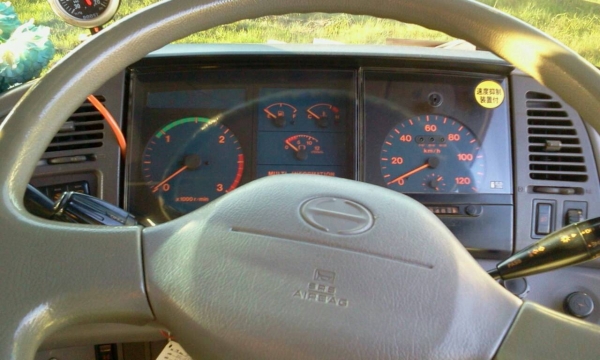 Hino 360 แรงม้า เล่มทะเบียนพร้อมขายค่ะ