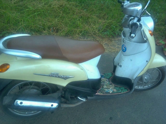 ขายฟิโน่ (โนบุ๊ค) ทั้งสองคัน มีป้ายทะเบียนพร้อม ราคาคันละ 9,000