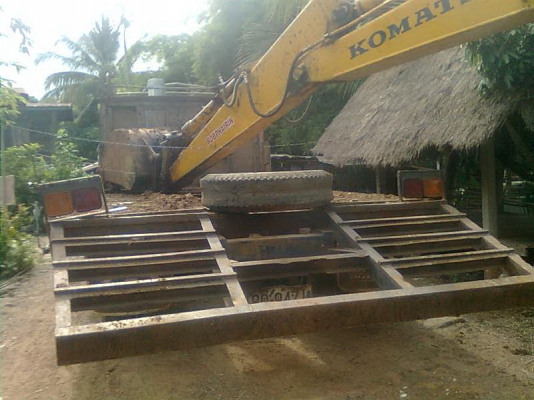 ขายแม็คโคร KOMATSU PC120 รุ่น 5พร้อมเทนเล่อบรรทุกหัวยาว