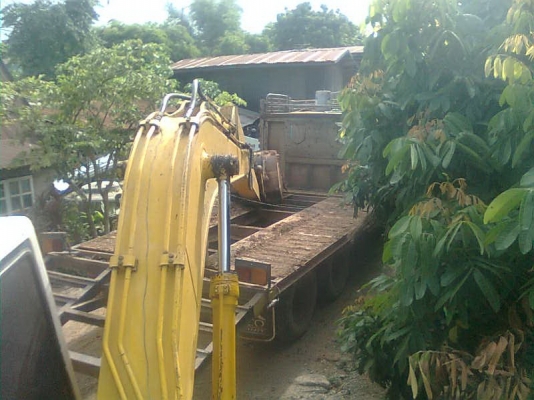 ขายแม็คโคร KOMATSU PC120 รุ่น 5พร้อมเทนเล่อบรรทุกหัวยาว