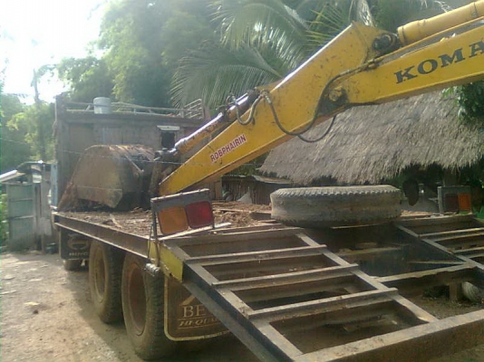 ขายแม็คโคร KOMATSU PC120 รุ่น 5พร้อมเทนเล่อบรรทุกหัวยาว