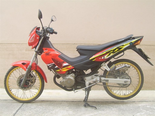 ขาย Honda Sonic 125 จดทะเบียนปี 45 พรบ.หมด ธ.ค.56