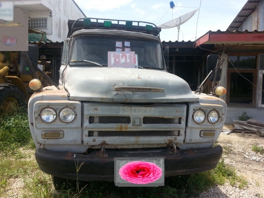 ISUZU  รถหัวยาว 6 ล้อดั้ม