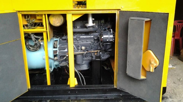 17. ขายเครื่องปั่นไฟ  45 kva    ราคา 239,000  บาท