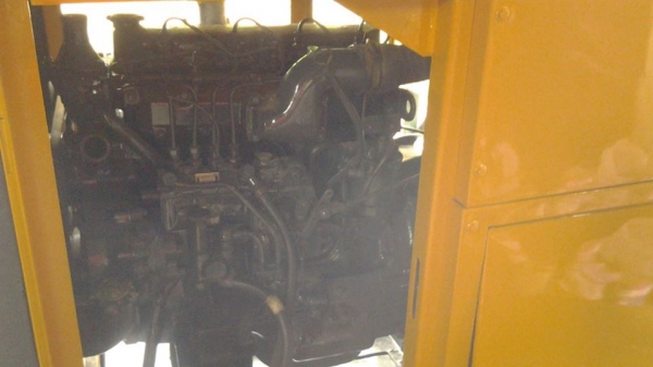 17. ขายเครื่องปั่นไฟ  45 kva    ราคา 239,000  บาท