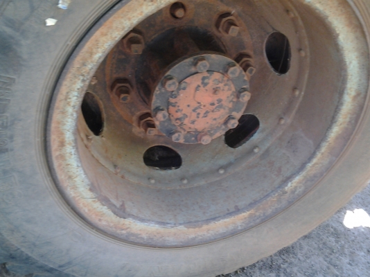 หกล้อดั้ม ตามสภาพ ต่อรองได้ ยาง 9.00