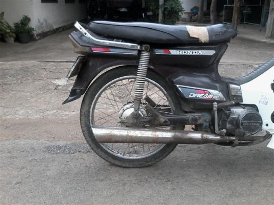 ขายดรีมคุรุสภา(ม่วง)จ6314 ทะเบียนพร้อมโอนภาษีขาดปี 48 เครื่องพอใช้อะไหร่เดิมแท้ 8900 บาท