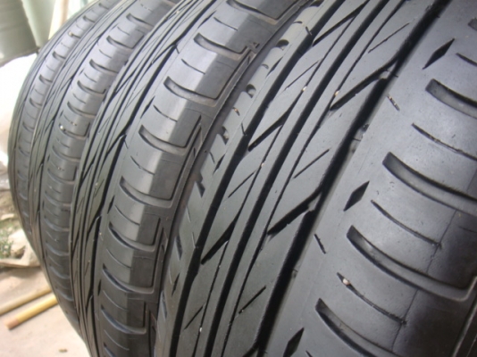 ขายยาง Bridgestone Ecopia 215 /60/ 16  ปี 12