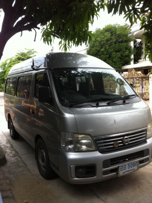 NISSAN URVAN 3.0 ZDI ปี2004