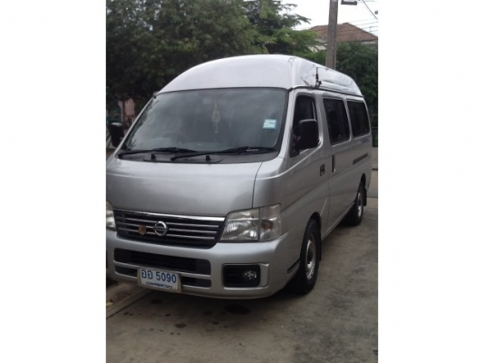 NISSAN URVAN 3.0 ZDI ปี2004