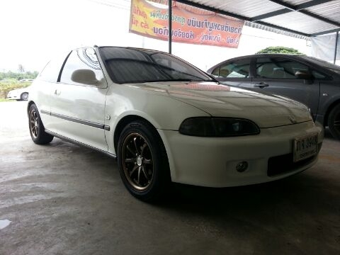 ขายชีวิค 3 ประตู สีขาว