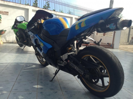 ขายรถของพี่ชายครับ Zx636 ปี2006 สพม รถสวย สภาพพร้อมไปทุกที่ ด่วนๆเปิด 180000