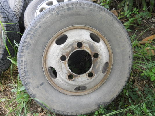 กระทะล้อเหล็กพร้อมยาง 6 รู ขอบ 16 กระทะล้อเหล็กพร้อมยาง 6 รู ขอบ 16