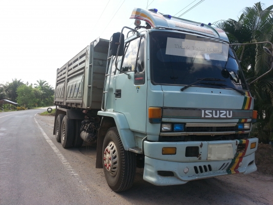 Isuzu 195 แรงม้า ไม่เคยเกิดอุบัติเหตุ พร้อมขายค่ะ