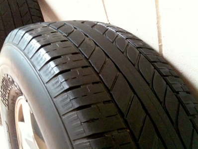 แม็กซ์และยางฟอร์จูนเนอร์ ขอบ16 นิ้ว ขนาด 265-70-16 Hankook 09 สภาพยางตามรูปเลยครับ วิ่งได้ปกติ เพิ่งถอดเปลี่ยนแม็กซ์ชุดใหม่ ราคาต่อรองได้ แม็กซ์และยางฟอร์จูนเนอร์ ขอบ16 นิ้ว ขนาด 265-70-16 Hankook 09 สภาพยางตามรูปเลยครับ วิ่งได้ปกติ เพิ่งถอดเปลี่ยนแม็กซ์ชุดใหม่ ราคาต่อรองได้