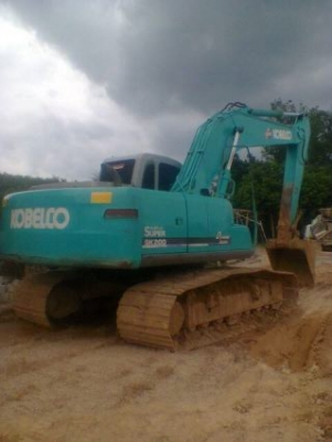 Kobelco SK200 Mark 6 YN09 สภาพพร้อม เอกสารพร้อม ทำงานได้เลย Kobelco SK200 Mark 6 YN09 สภาพพร้อม เอกสารพร้อม ทำงานได้เลย
