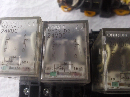 มาใหม่รีเลย์ omron ของผลิตที่ญี่ปุ่น มีหลายแรงดันให้เลือกใช้ตั้งแต่ 12-220V. ชุดคอนแทคคั้งแต่ 2 ชุด