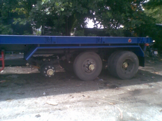 รถใหม่3เพลาพื้นเรียบใกล้เสร็จแล้วรุ่นใหม่