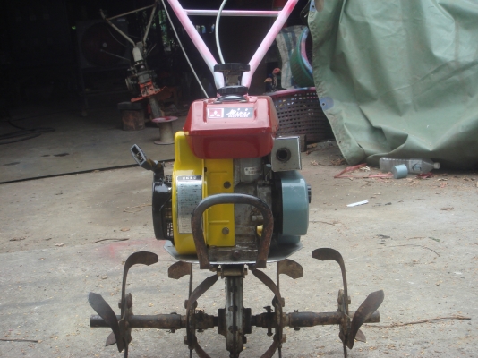 รถพรวนดิน