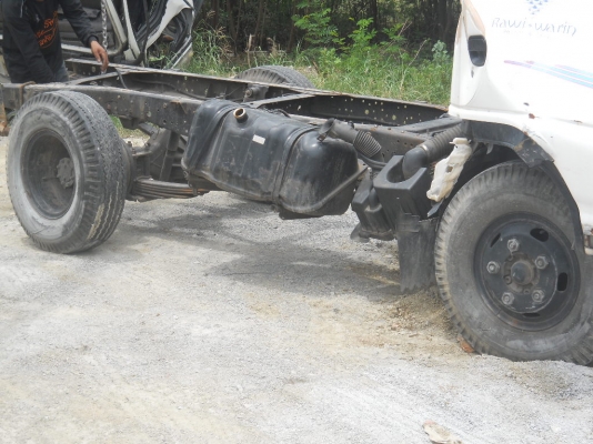 รถบรรทุก 4 ล้อ อีซูซุ ไม่ติดเวลา