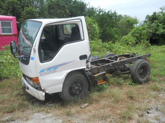 รถบรรทุก 4 ล้อ อีซูซุ ไม่ติดเวลา