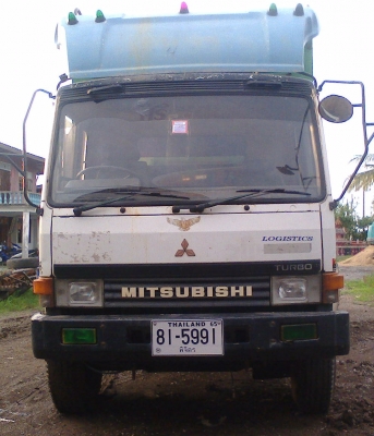 ต้องการขายรถบรรทุก10 ล้อ MITSUBISHI