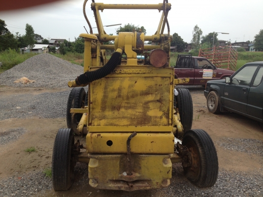 -ขายรถตักถูกๆ