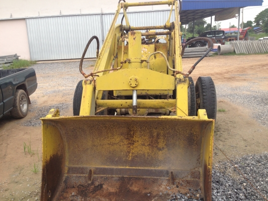 -ขายรถตักถูกๆ