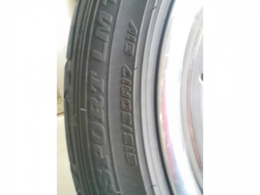 ขาย แมกซ์ เบนซ์ AMG แท้ 7.5 หลัง 7.5 et 37  พร้อมยาง ปี 2011ขอบ 17  ขาย  25000