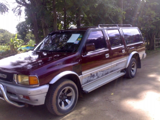 ขาย ISUZU แวนปี35 สภาพเครื่องดี คัทชีสวยๆ เครื่องดีมากๆ ขับดีด้วย