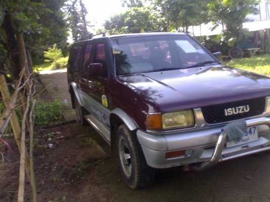 ขาย ISUZU แวนปี35 สภาพเครื่องดี คัทชีสวยๆ เครื่องดีมากๆ ขับดีด้วย ขาย ISUZU แวนปี35 สภาพเครื่องดี คัทชีสวยๆ เครื่องดีมากๆ ขับดีด้วย
