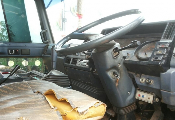 ISUZU JCM 175 HP 6BG1 สิบล้อดั๊มพ์เพลาเดียว กระบะดั๊มพ์มิเนียมคอกสูงเกษตรสภาพสวยจัด เครื่องแห้งแรงดี หัวเก๋งร็อกกี้สวยจัดลงเล่มครบถูกต้องภายในคอนโซลสวยครบ แอร์เย็น พวงมาลัยเพาเวอร์ ระบบเบรคทริ๊ปฟี้ ช่วงล่างใหญ่ชุดเพลาและเฟืองท้ายของจัมโบ้ 200 ยางสภาพดี 80 ISUZU JCM 175 HP 6BG1 สิบล้อดั๊มพ์เพลาเดียว กระบะดั๊มพ์มิเนียมคอกสูงเกษตรสภาพสวยจัด เครื่องแห้งแรงดี หัวเก๋งร็อกกี้สวยจัดลงเล่มครบถูกต้องภายในคอนโซลสวยครบ แอร์เย็น พวงมาลัยเพาเวอร์ ระบบเบรคทริ๊ปฟี้ ช่วงล่างใหญ่ชุดเพลาและเฟืองท้ายของจัมโบ้ 200 ยางสภาพดี 80